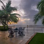 Deltin Palms Riverfront